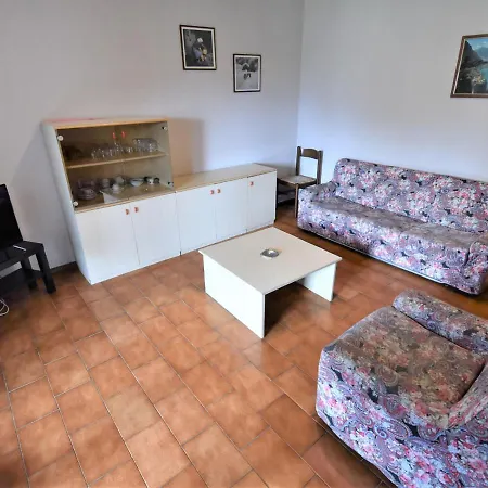 Apartamento Basic By Interhome Crone